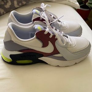 Nike AirMAX sneakers